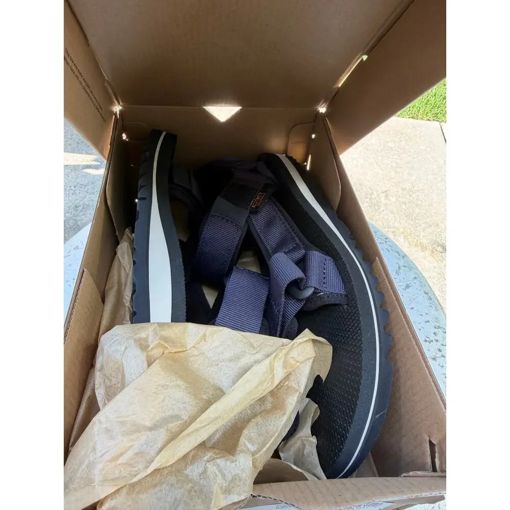 NWT Teva Universal Trail Navy Blue Sport Sandals Size 9